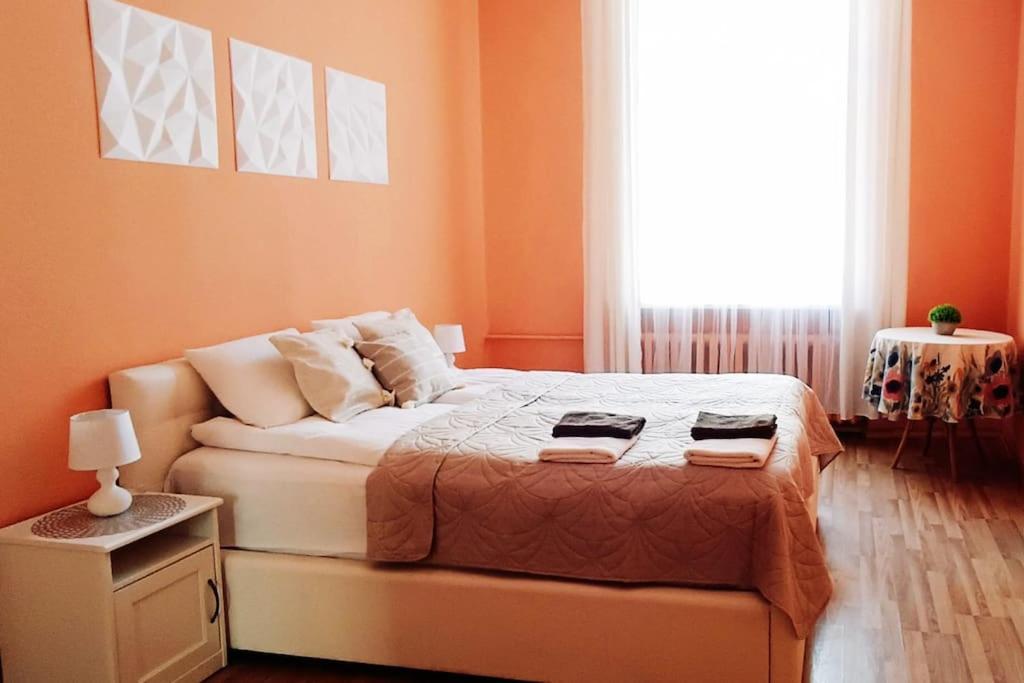 Spacious Old Town Family Peachy 2 Bedrooms Apartment, Nearby The Riga Presidential Castle Exterior foto