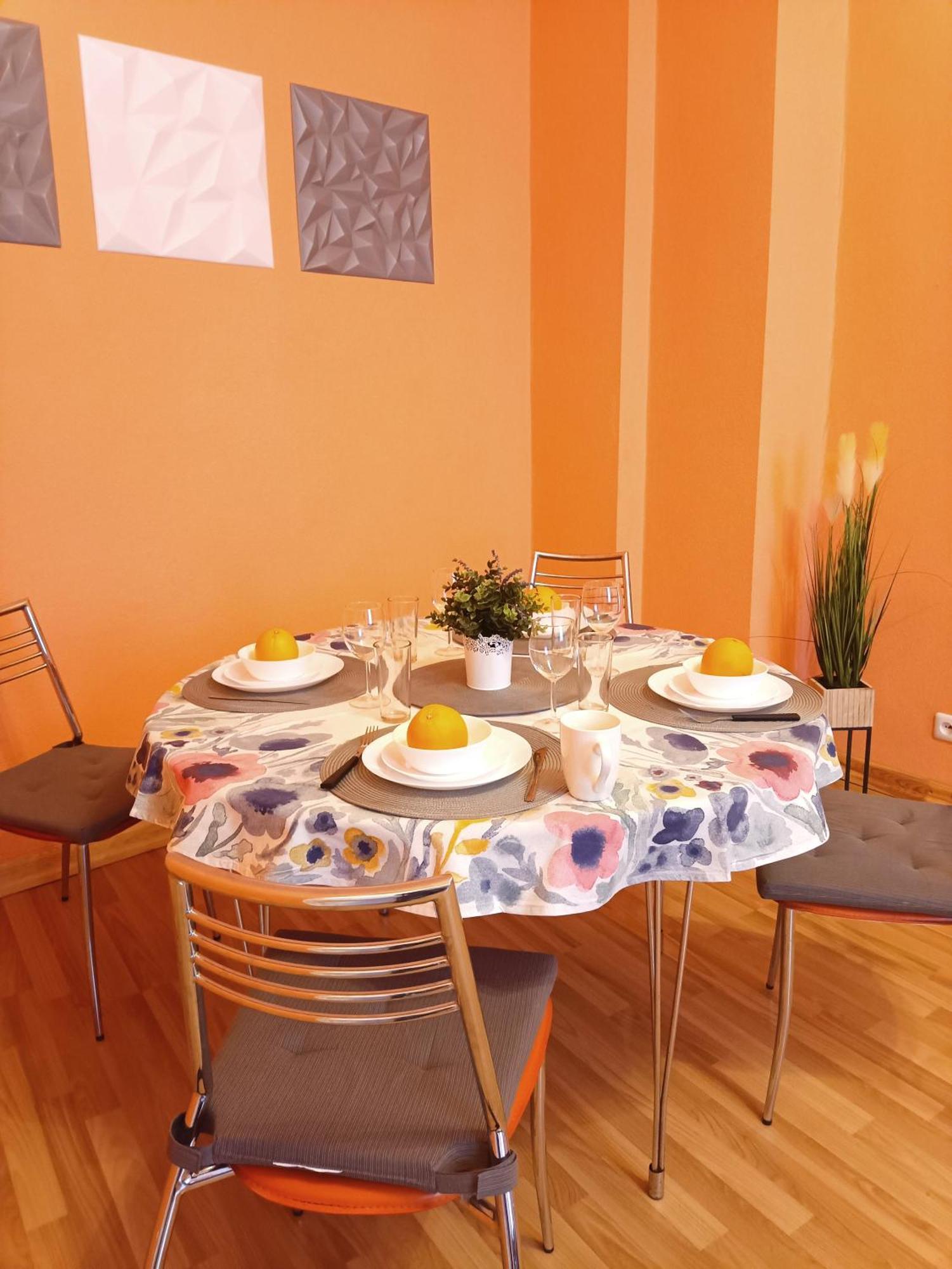 Spacious Old Town Family Peachy 2 Bedrooms Apartment, Nearby The Riga Presidential Castle Exterior foto