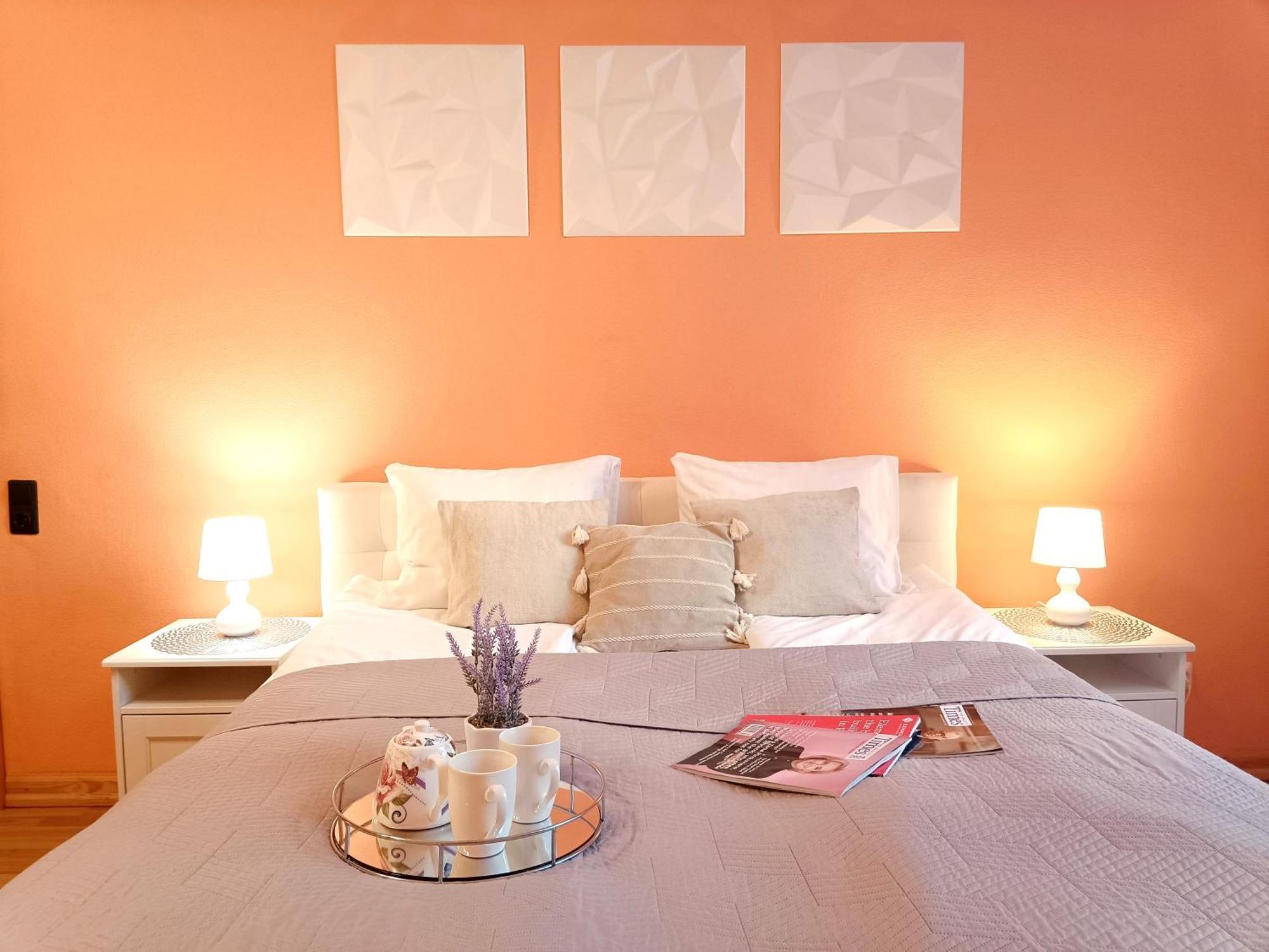 Spacious Old Town Family Peachy 2 Bedrooms Apartment, Nearby The Riga Presidential Castle Exterior foto