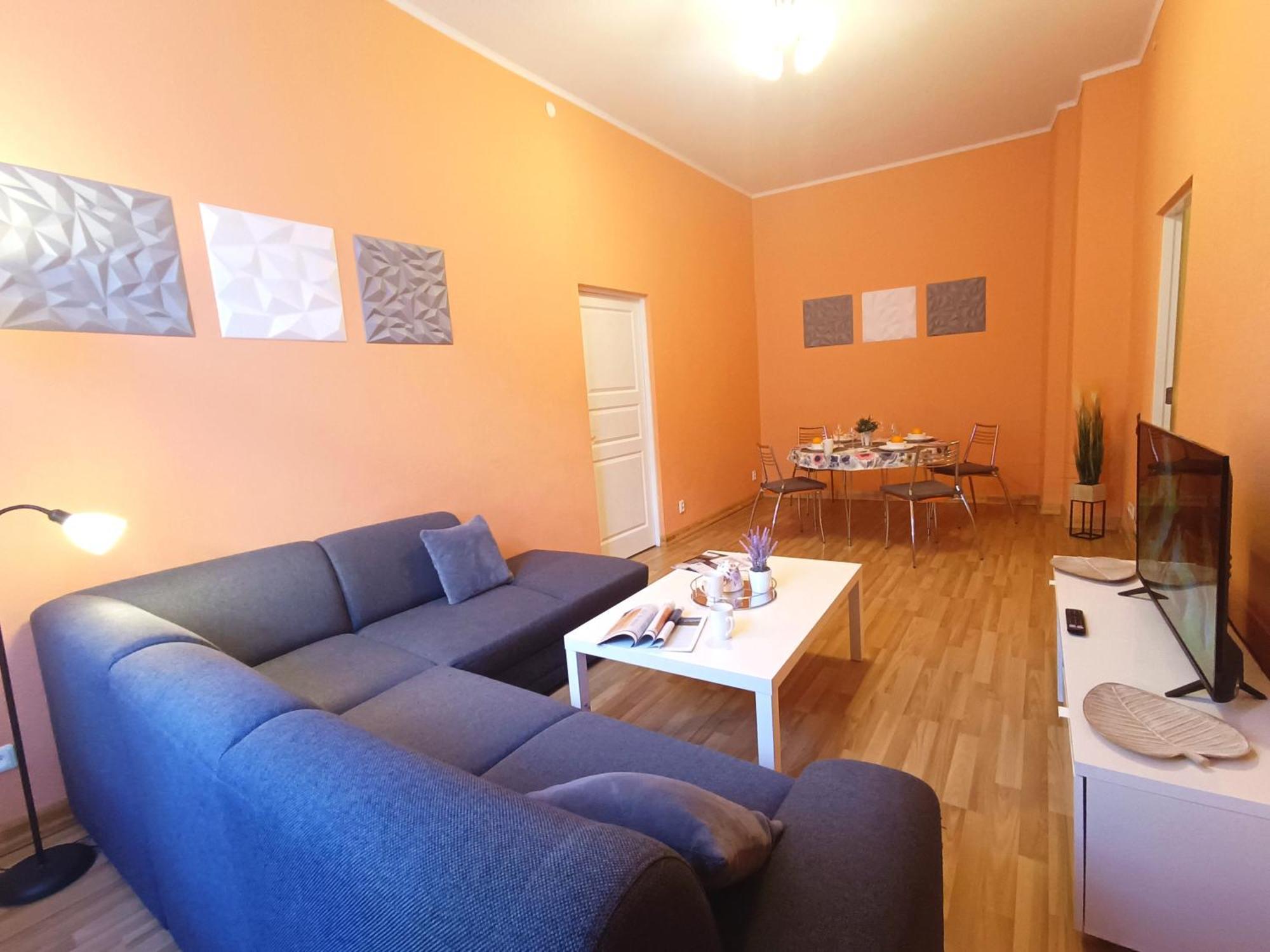 Spacious Old Town Family Peachy 2 Bedrooms Apartment, Nearby The Riga Presidential Castle Exterior foto